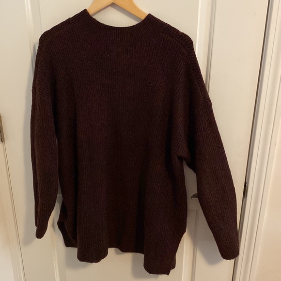 Old Navy Burgundy Sweater - Picture 5 of 5